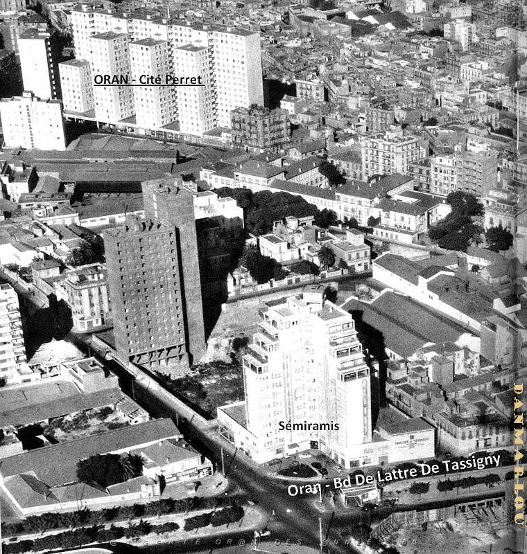Oran - Boulevard De Lattre De Tassigny - Semiramis - Cite Perret.jpg
